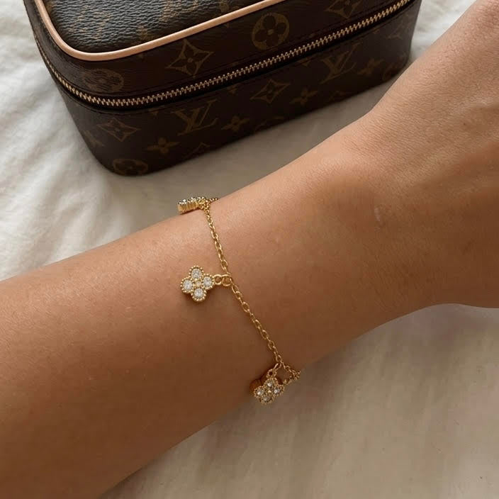 Bracelet charms trèfles en acier inoxydable doré Maison Bellano