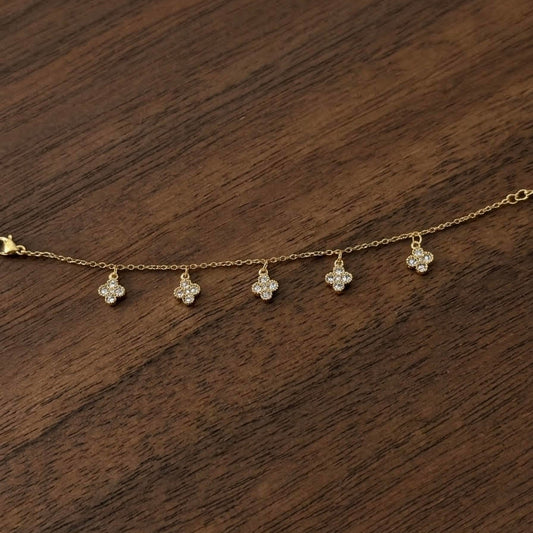 Bracelet charms trèfles en acier inoxydable doré Maison Bellano