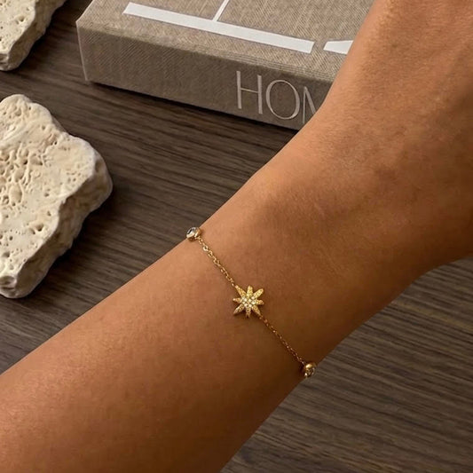 Bracelet étoile avec strass et zircons en acier inoxydable doré Maison Bellano