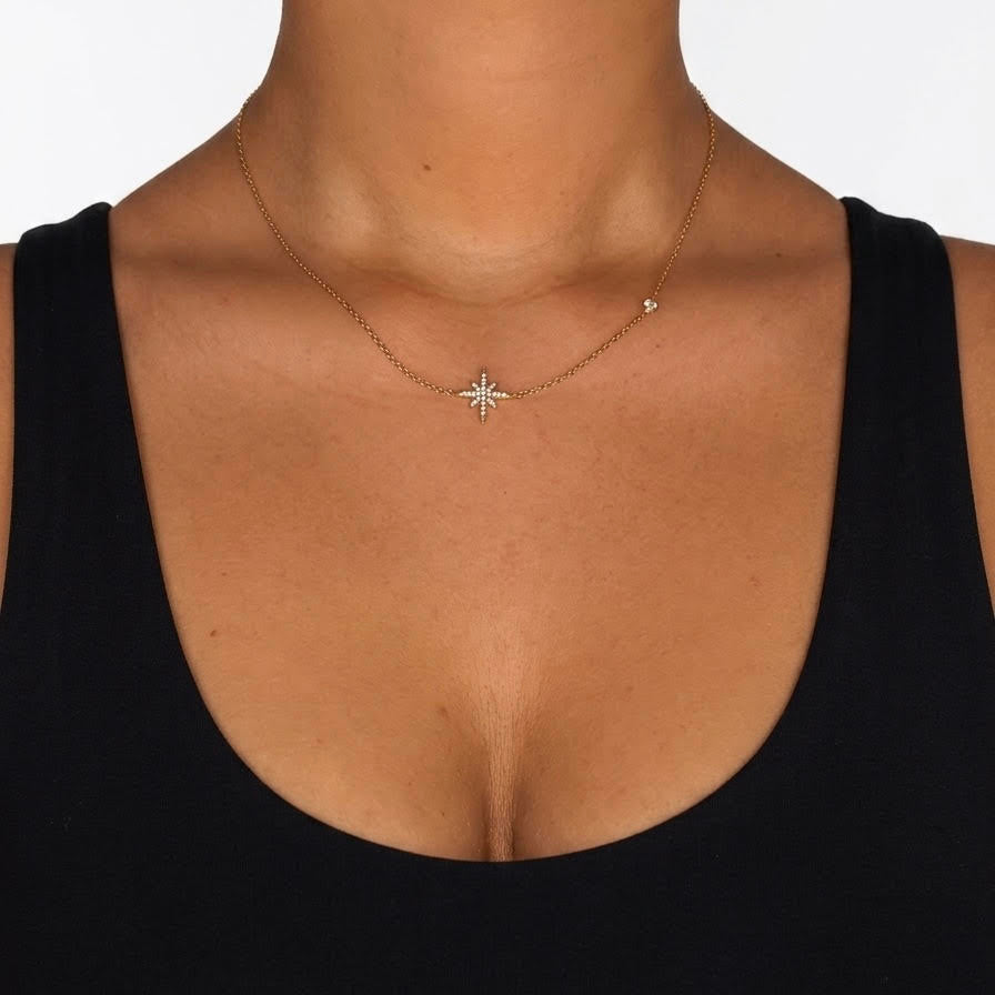 Collier fin en acier inoxydable doré avec étoile et zircons Maison Bellano